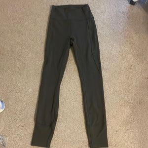 dark green lulu leggings